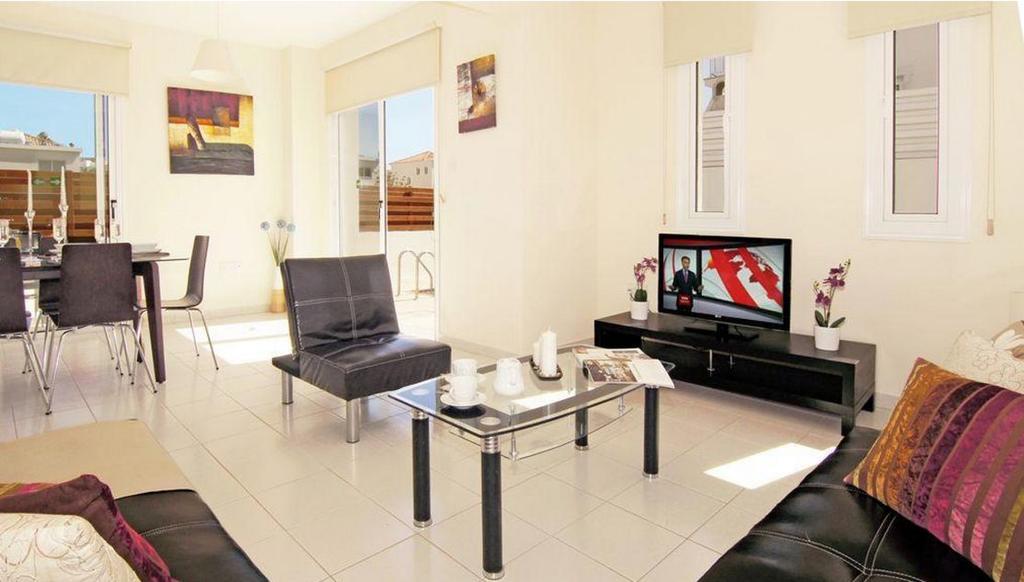 Villa Florie โปรทาราส ภายนอก รูปภาพ